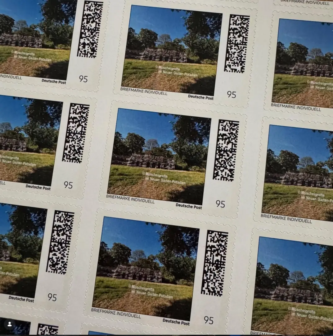 Briefmarken der Muschelgrotte zum Welterbentag 2025